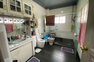 Jalan Kolam Air Lama C 