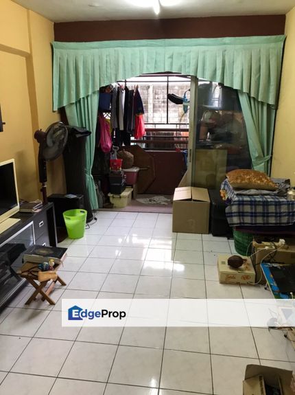 Low Level Taman Cahaya Ampang Partly Furnish, Selangor, Ampang