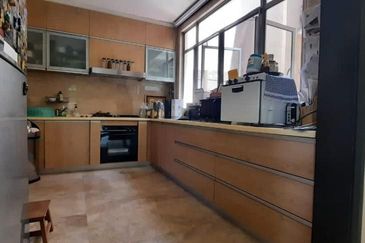 Changkat Kiara Surya