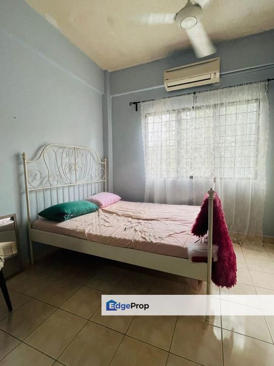Partly Furnish Level 1 Sri Ara Apartment Ara Damansara, Selangor, Ara Damansara