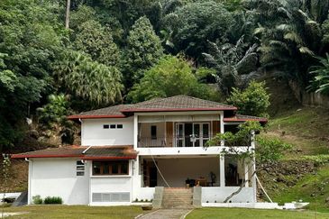 Kampung Sungai Penchala