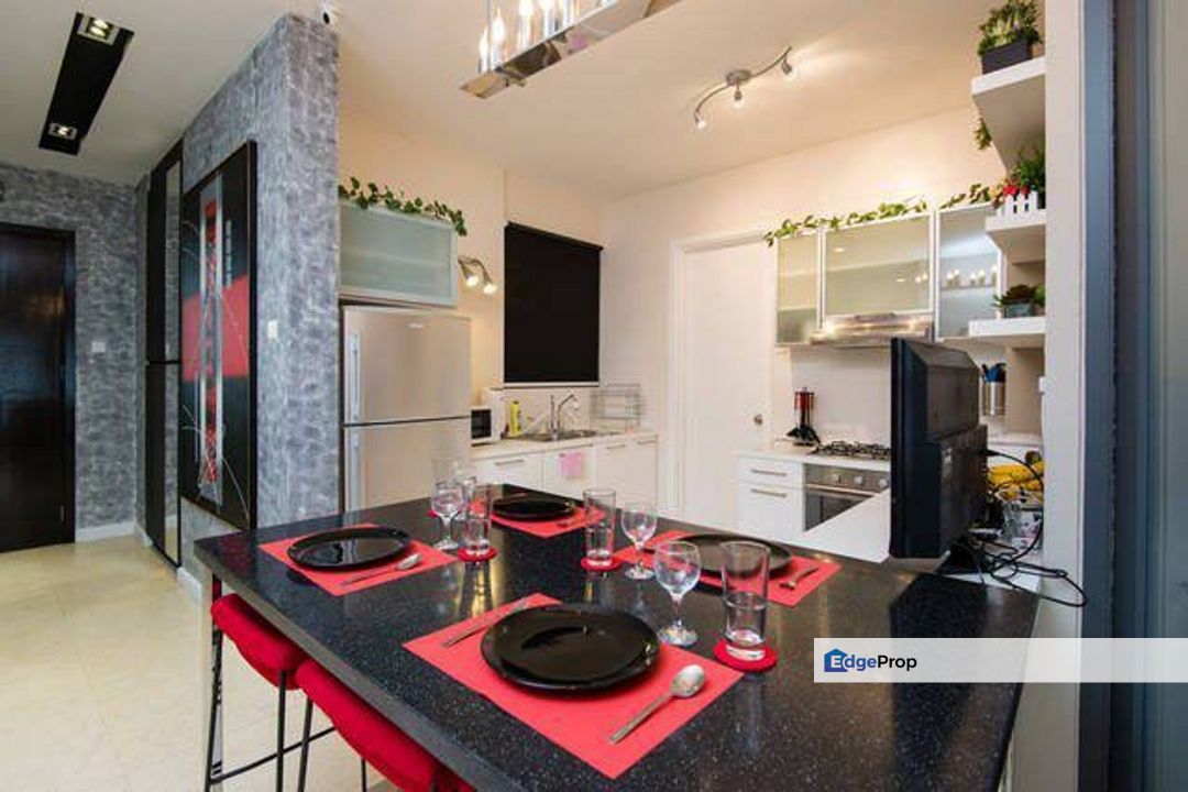 Fully Furnish Idaman Residence Klcc, Kuala Lumpur, KLCC