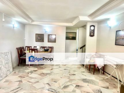Corner Lot Townhouse Lower Level Extra Land, Kuala Lumpur, Wangsa Maju