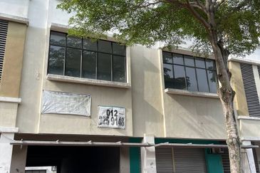 Taman Industrial Sungai Buloh (TSB Commercial Centre)