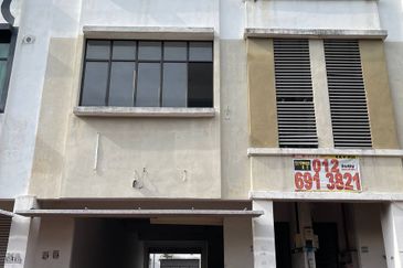 Taman Industrial Sungai Buloh (TSB Commercial Centre)