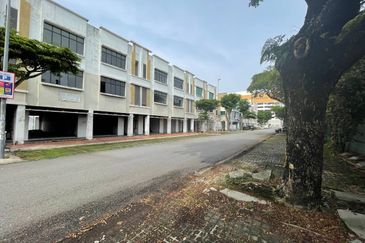 Taman Industrial Sungai Buloh (TSB Commercial Centre)