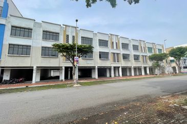 Taman Industrial Sungai Buloh (TSB Commercial Centre)