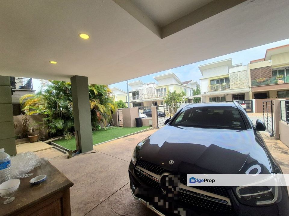 Three Storey Semid Tropika Putra Bukit Rahman Putra Intermediate, Selangor, Bukit Rahman Putra