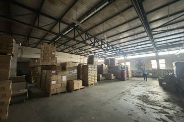 Section 13 (Seksyen 13)