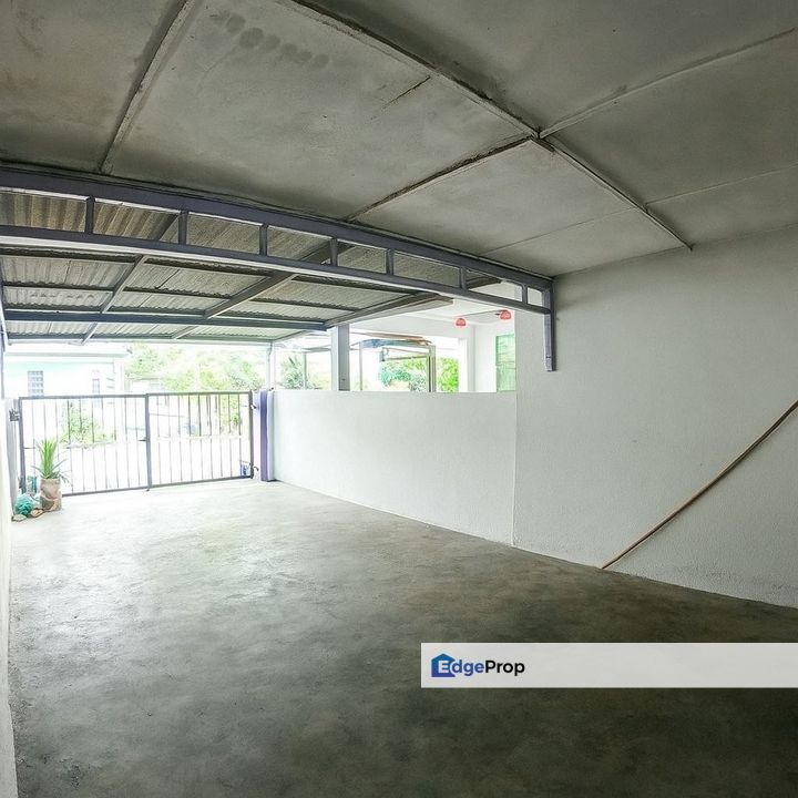 Double Storey Taman Serdang Jaya Low Cost Unit, Selangor, Seri Kembangan