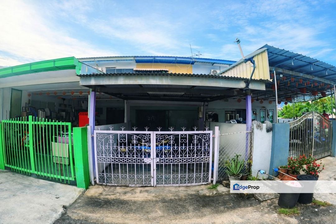 Double Storey Taman Serdang Jaya Low Cost Unit, Selangor, Seri Kembangan