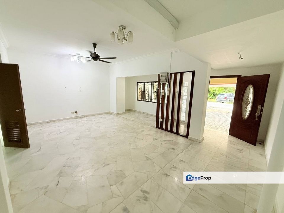 Double Storey Intermediate Usj 22 Subang Jaya, Selangor, USJ