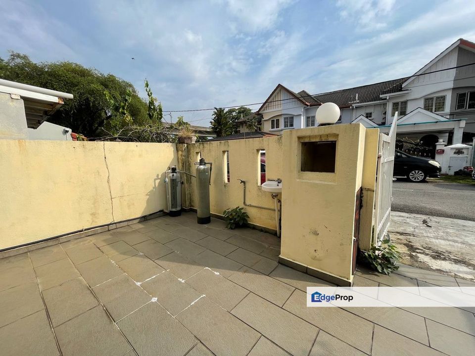 Double Storey Usj 9 Partly Furnish, Selangor, USJ