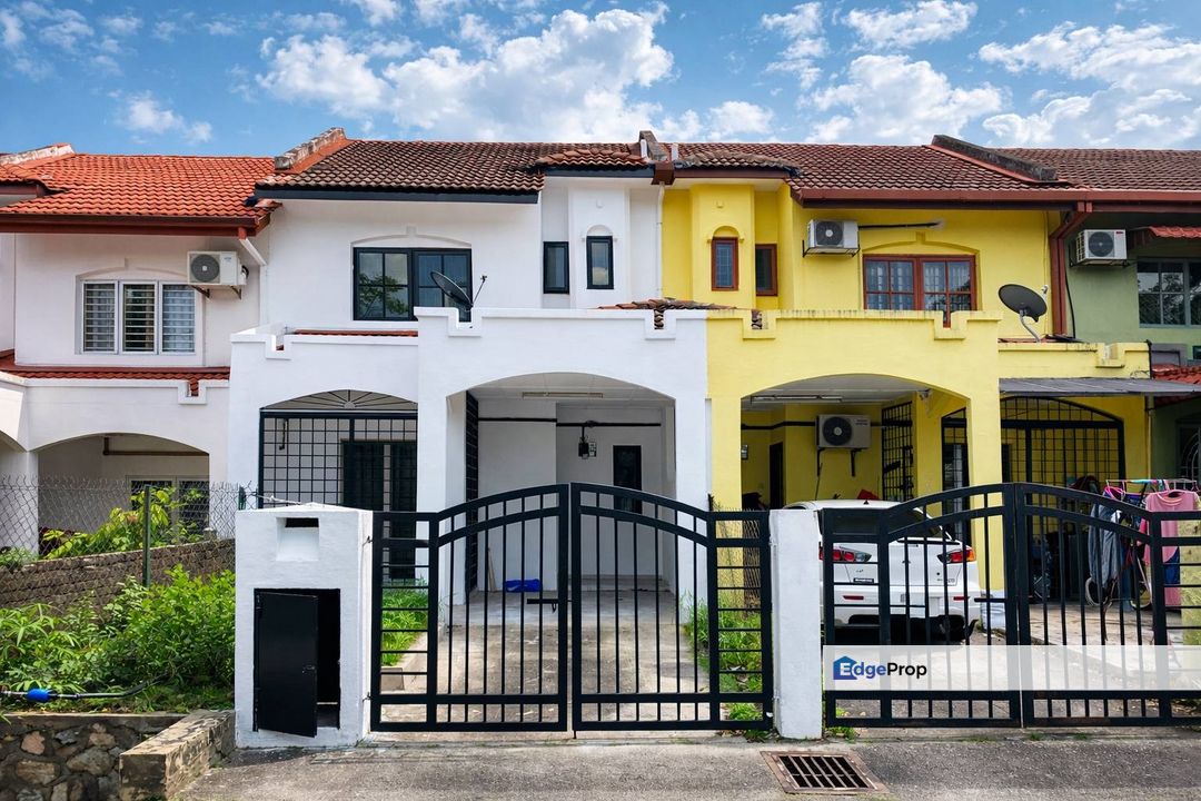 Double Storey Intermediate Usj 13 Subang Jaya, Selangor, USJ