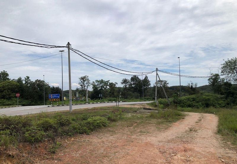 Tanjung Malim, Kerling, Freehold Industrial Land facing main road