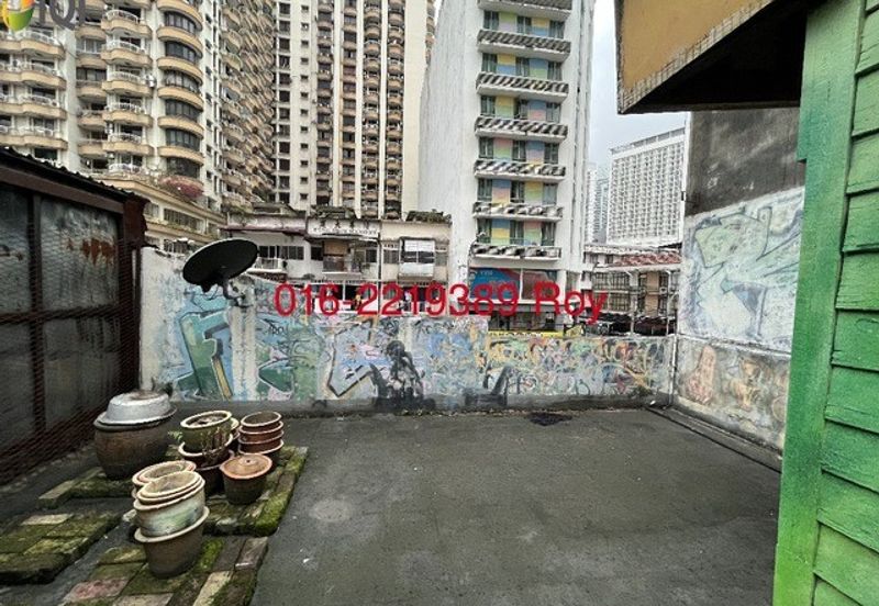 Bukit Bintang, Tengkat Tongshin Terrace shop with roof top