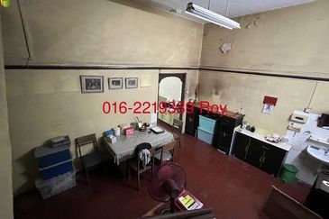 Bukit Bintang, Tengkat Tongshin Terrace shop with roof top