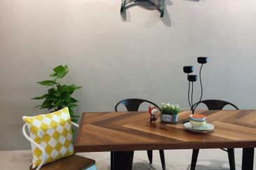 Taiping Hotel Business For Sale, Sell with 2 adjoining shops. Easy access to Taiping NKVE/WCE, McD Simpang, Taiping Lake Garden