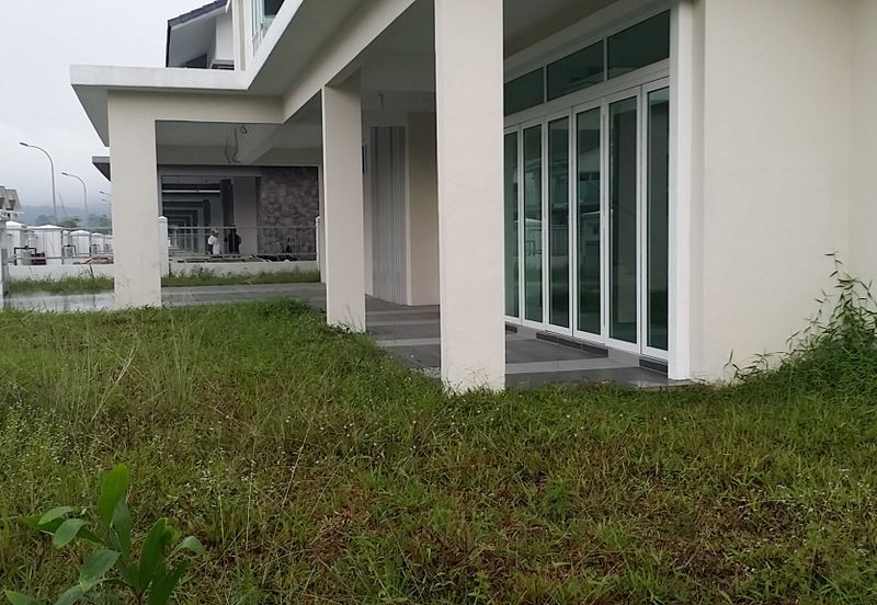 Villa Heights @ Equine Park