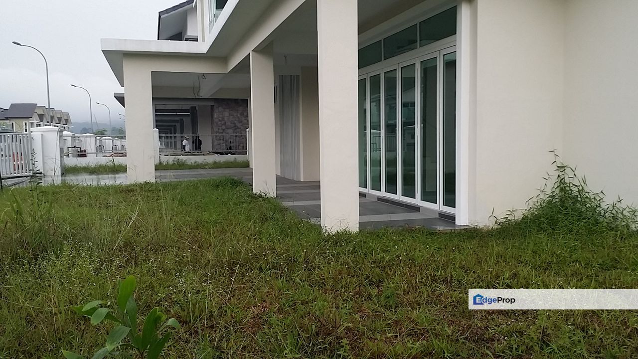 Villa Heights 2 Storey Corner Bungalow Lot for sale at Taman Equine, Selangor, Seri Kembangan