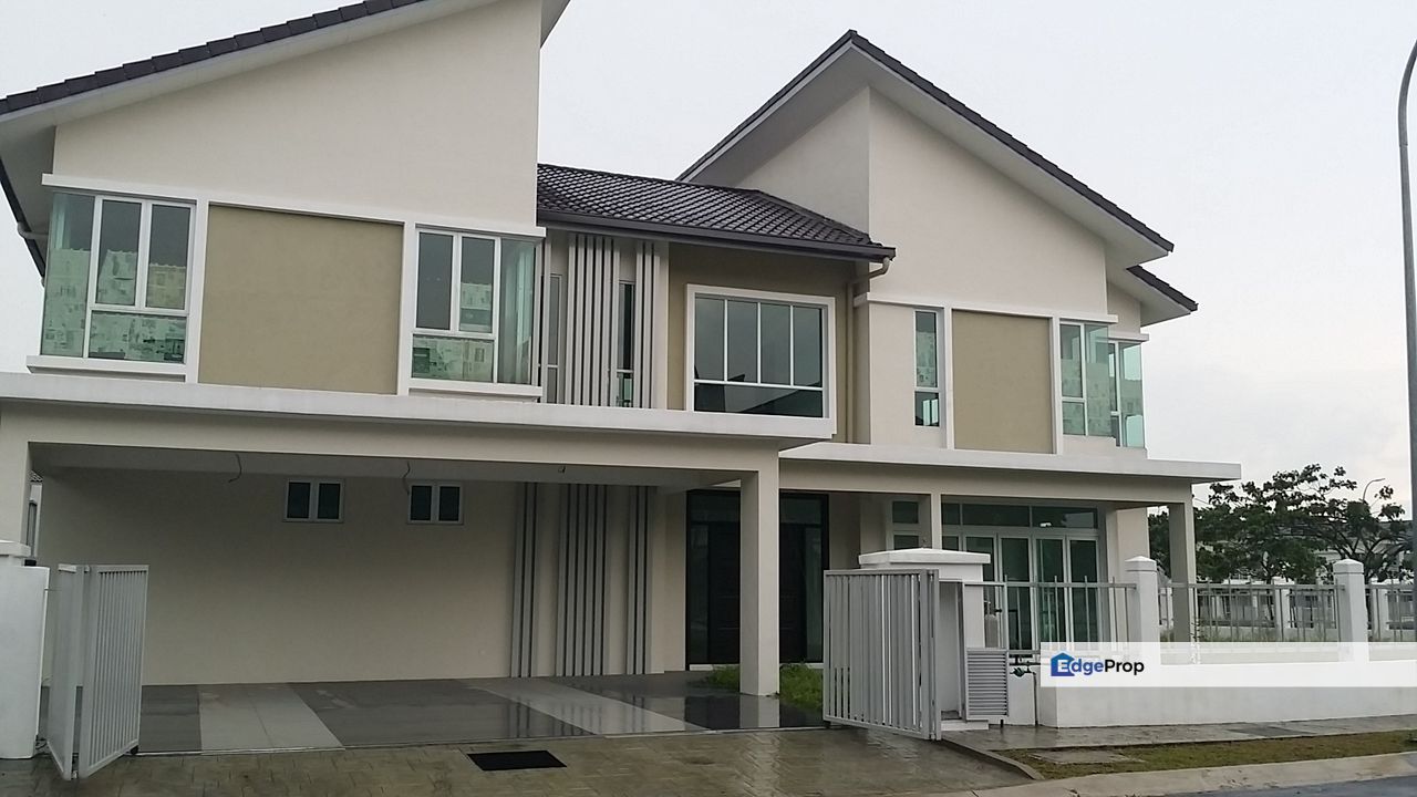 Villa Heights 2 Storey Corner Bungalow Lot for sale at Taman Equine, Selangor, Seri Kembangan