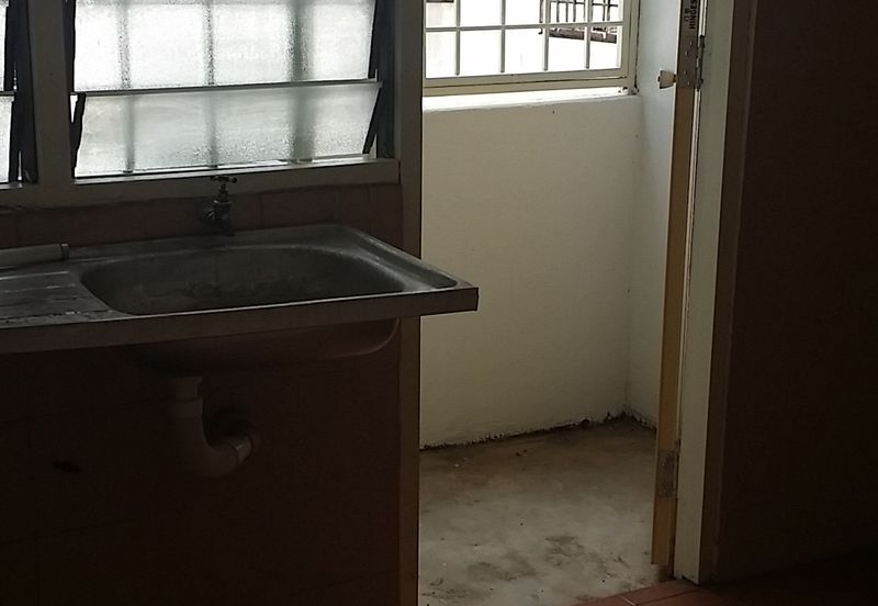 Glen Court, Bandar Sungai Long