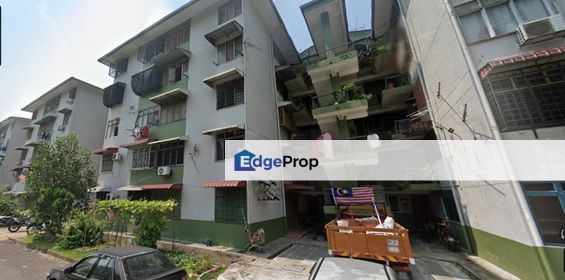 tembikai court for sale at taman universiti indah seri kembangan, Selangor, Seri Kembangan