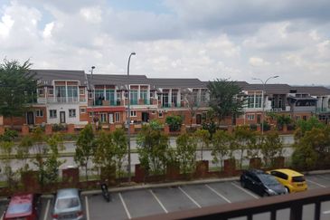 Villa Court @ Goodview Height