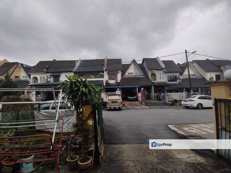 Double Storey House for sale at Taman Lembha Maju Ampang, Selangor, Pandan Indah