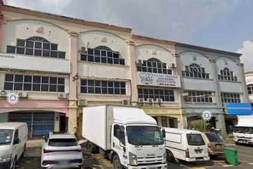 Pusat Perdagangan Seri Kembangan