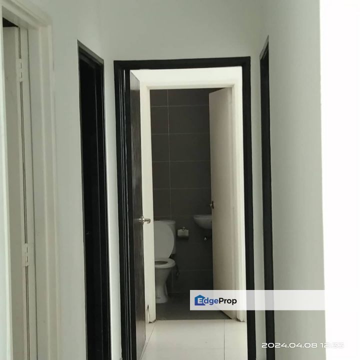 Kiara Plaza Service apartment for sale at Semenyih, Selangor, Semenyih