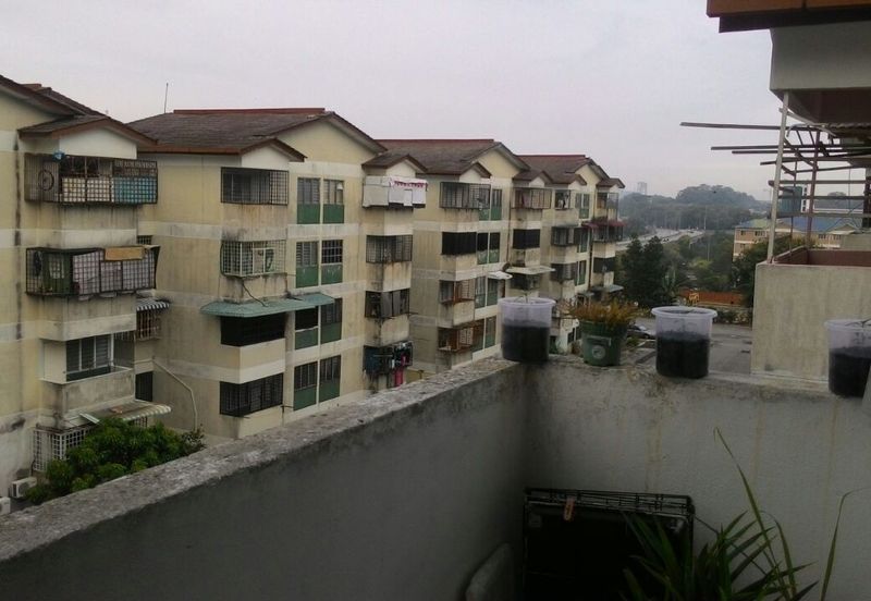 Glen Court, Bandar Sungai Long