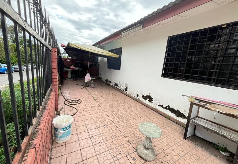 SL 6, Bandar Sungai Long