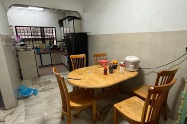 SL 6, Bandar Sungai Long