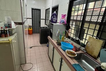 SL 6, Bandar Sungai Long