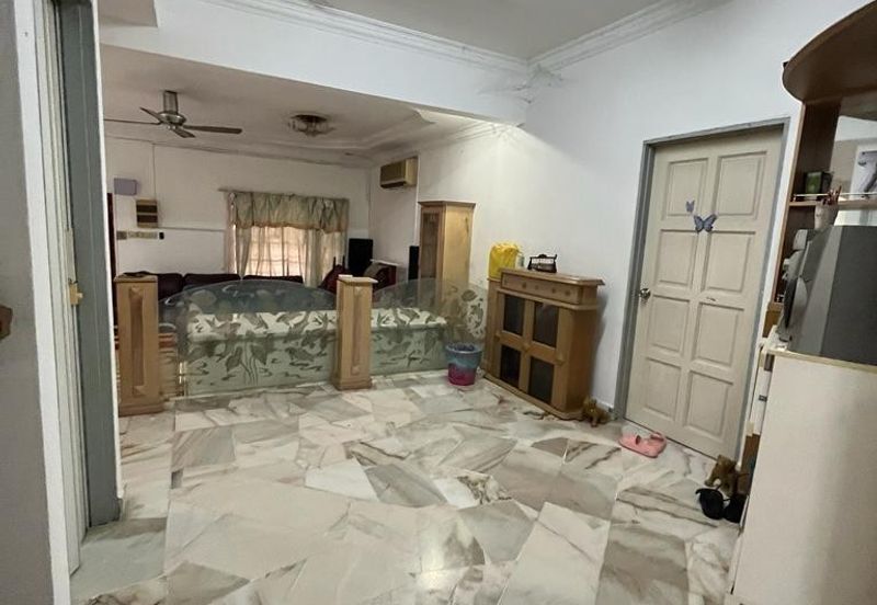 SL 6, Bandar Sungai Long