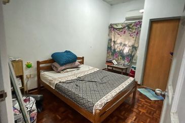 SL 6, Bandar Sungai Long