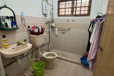 SL 6, Bandar Sungai Long