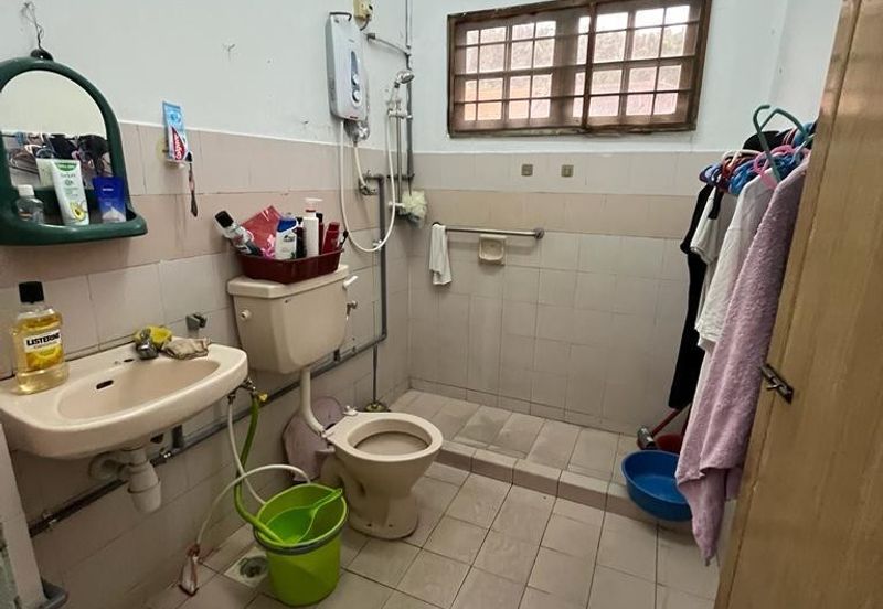 SL 6, Bandar Sungai Long