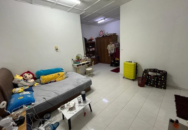 SL 6, Bandar Sungai Long