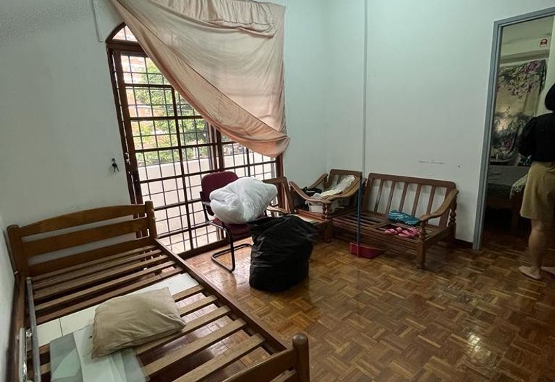 SL 6, Bandar Sungai Long