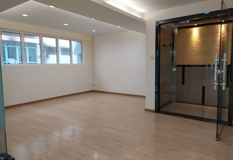 Bandar puteri puchong Office lot for rent Puchong