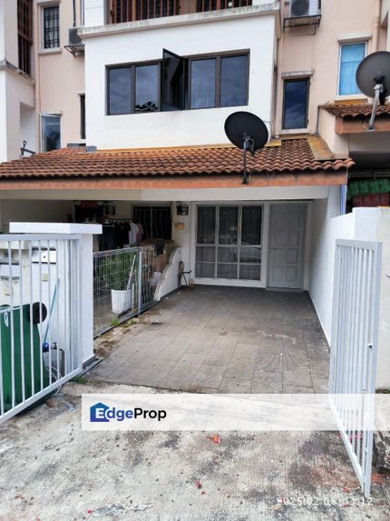 Amansiara Townhouse for sale at Batu Caves Selayang, Selangor, Selayang