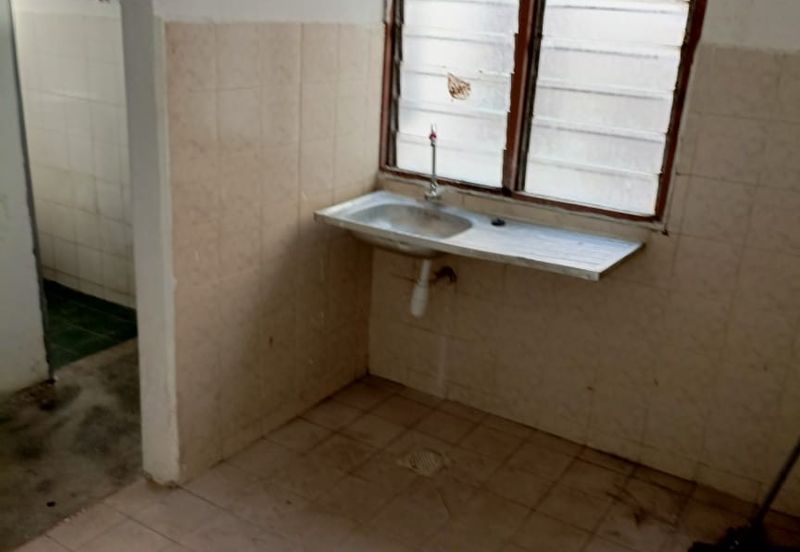 Pangsapuri Mawar, Taman Bukit Serdang