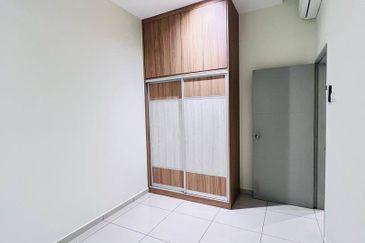 B11 Parkland Residence