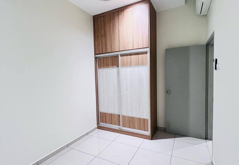 B11 Parkland Residence