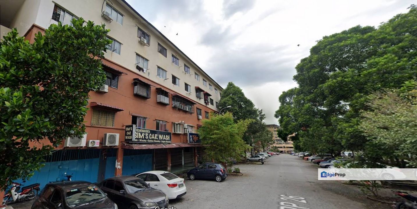 Pangsapuri Putra Raya for sale at Seri Kembangan, Selangor, Puchong South