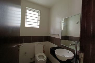 Villa Heights @ Equine Park