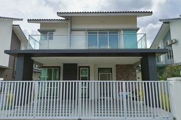 Villa Heights @ Equine Park