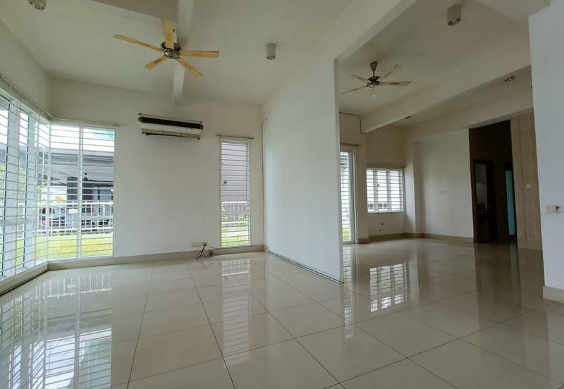 Villa Heights @ Equine Park